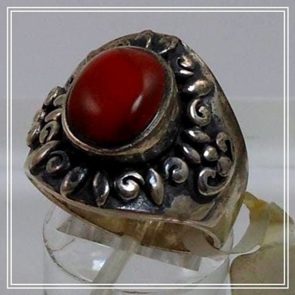 Vintage Jewelry - Exquisite Vintage 1990's Sterling Silver‎ Carnelian Cigar Band Ring - Size 7.5